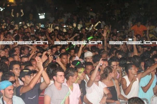 Public réuni pour le concert au Golf Citrus.